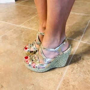 Nine West Gold strappy Wedges